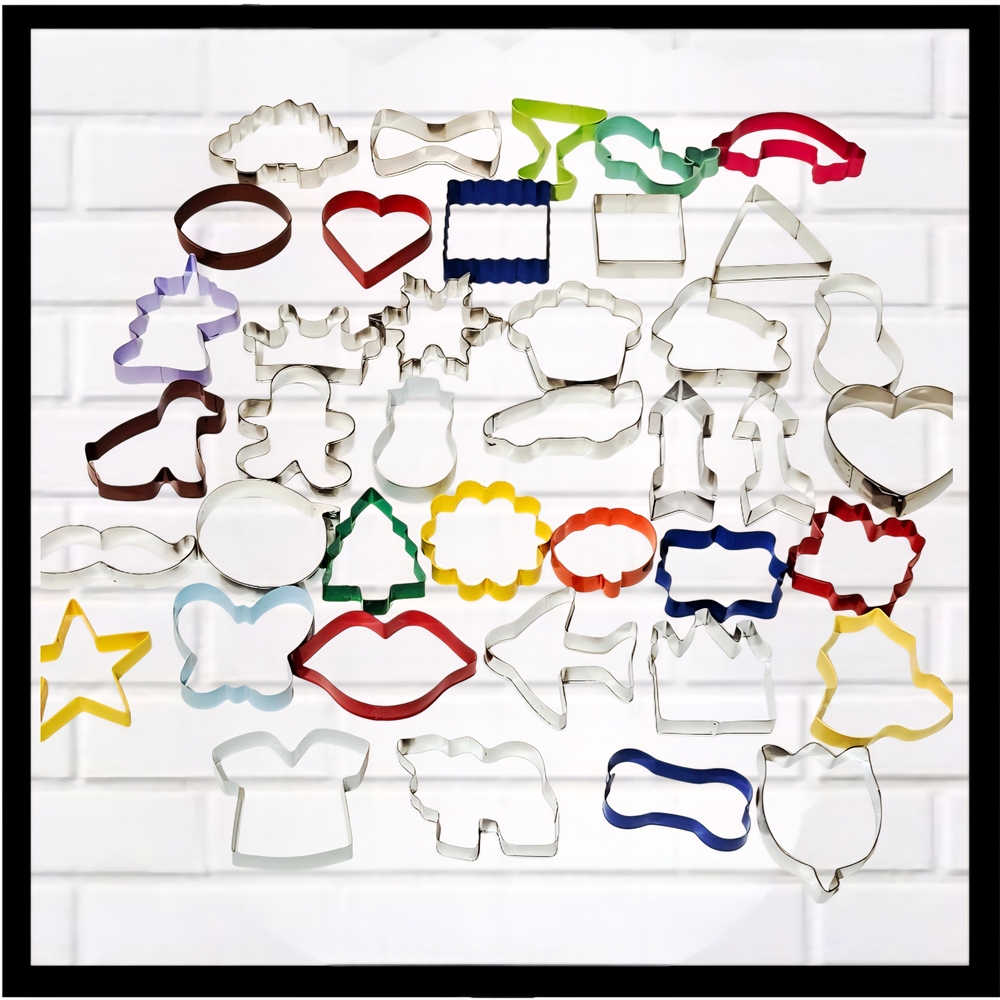 COOKIE CUTTER Wilton Colorful Assorted 40 Piece Set